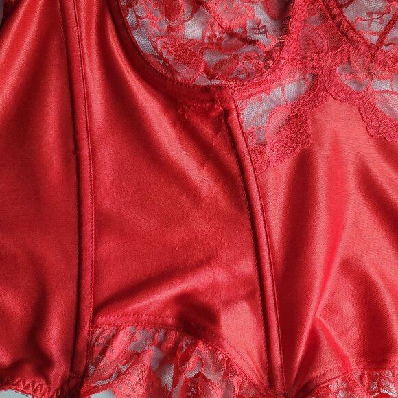 Victoria's Secret Corset Bustier Red Size 36 Garter Boned Underwire ILGWU VTG - Picture 9 of 14